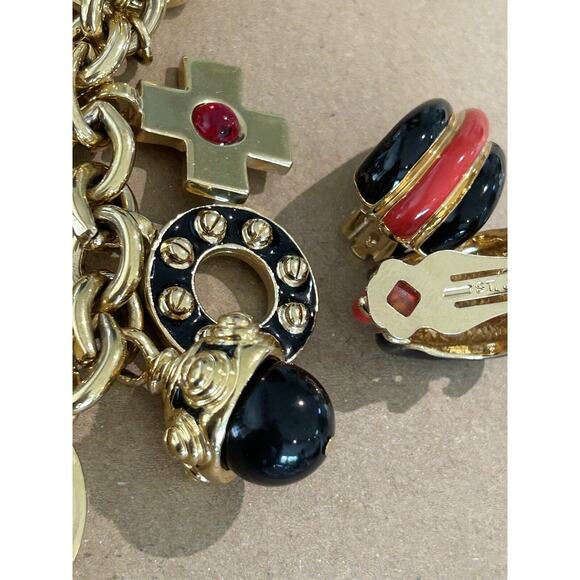 RARE St. John Signature Emblem Charm Bracelet Toggle Runway Gold +BONUS Earrings - Picture 9 of 9